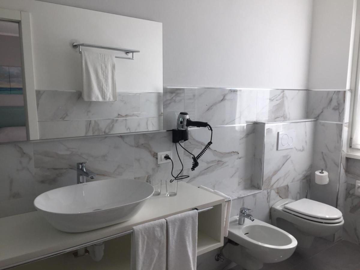 La Quiete Park Hotel 마네르바 델 가르다 외부 사진