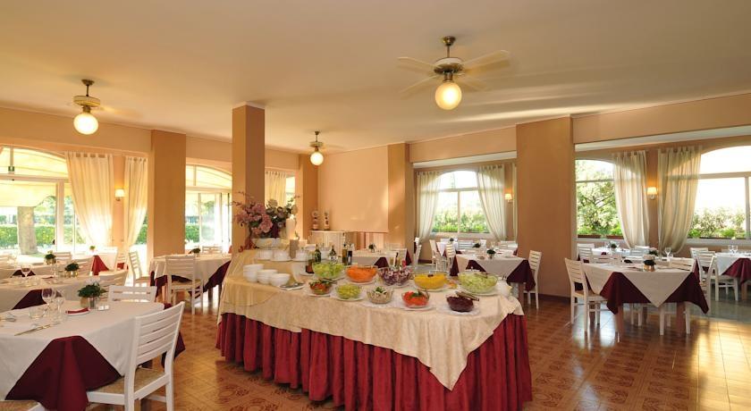 La Quiete Park Hotel 마네르바 델 가르다 외부 사진