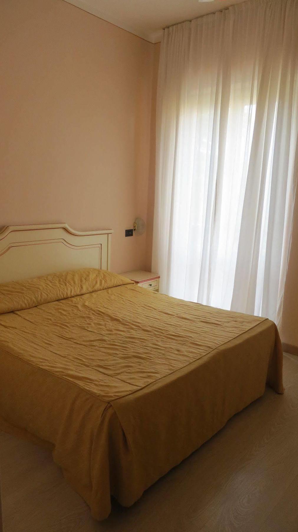 La Quiete Park Hotel 마네르바 델 가르다 외부 사진