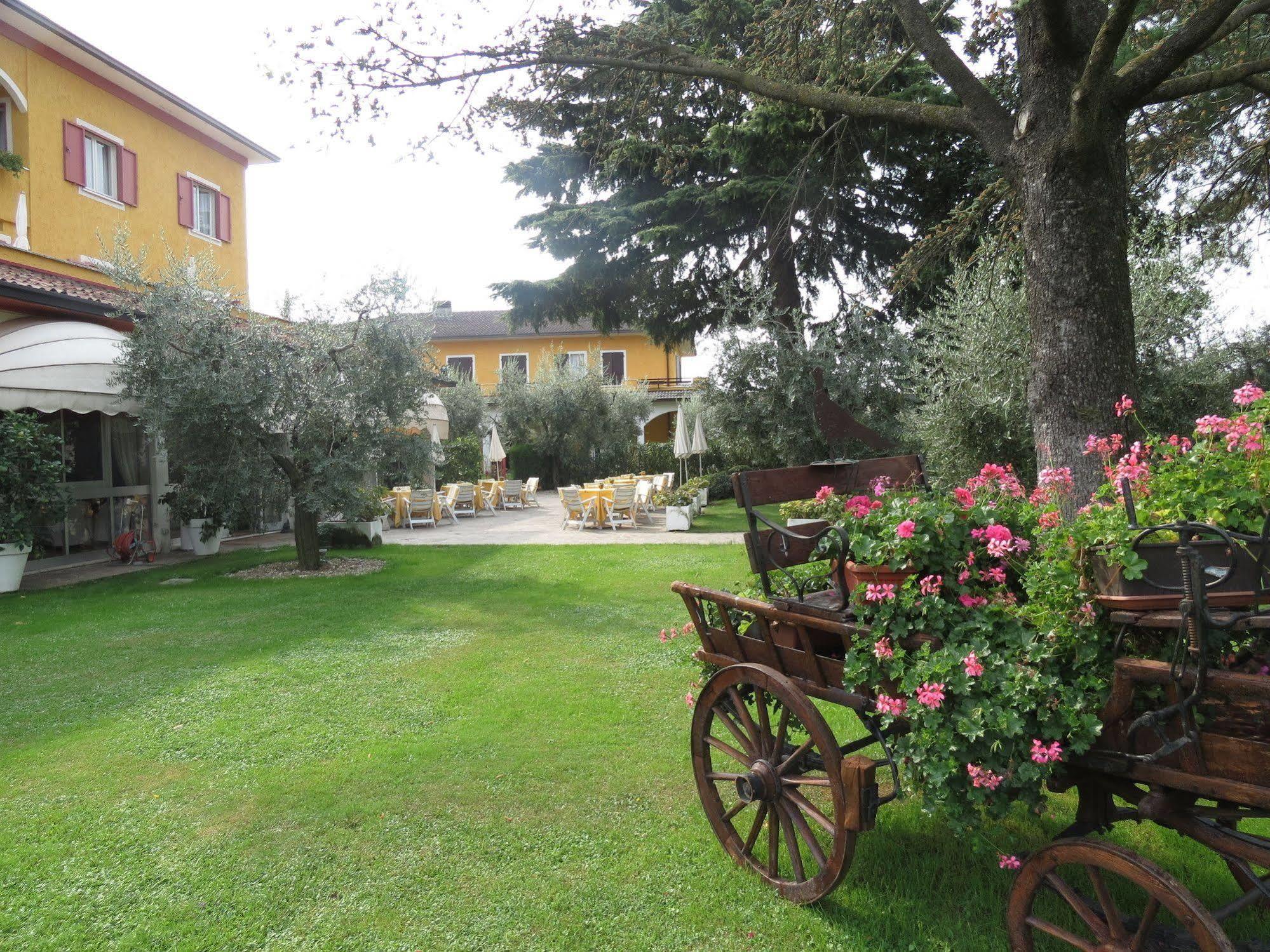 La Quiete Park Hotel 마네르바 델 가르다 외부 사진