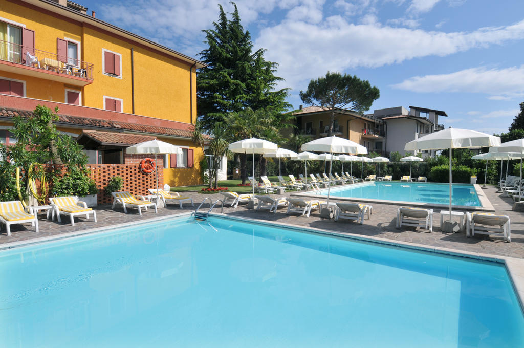 La Quiete Park Hotel 마네르바 델 가르다 외부 사진